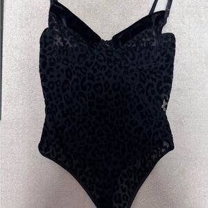 Black Leopard Print Bodysuit new small